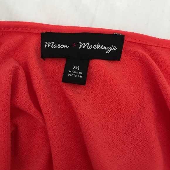 Lace trimmed flowy top - Picture 3 of 3